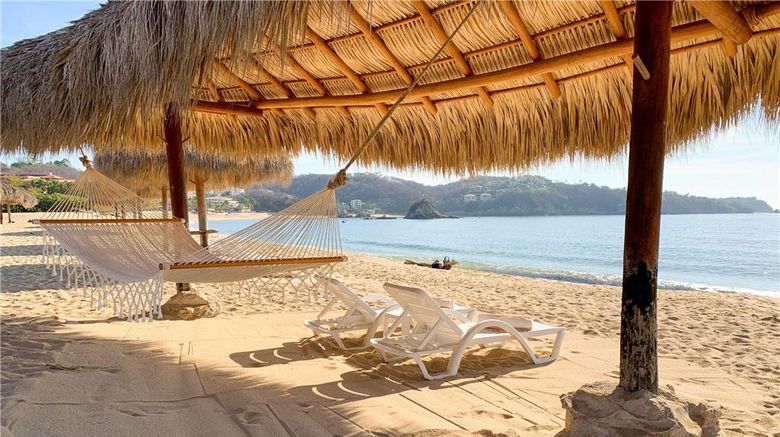 <b>Quinta Real Huatulco Beach</b>. Images powered by <a href="https://iceportal.shijigroup.com/" title="IcePortal" target="_blank">IcePortal</a>.