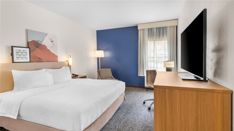 Spark by Hilton Dayton Fairborn Room