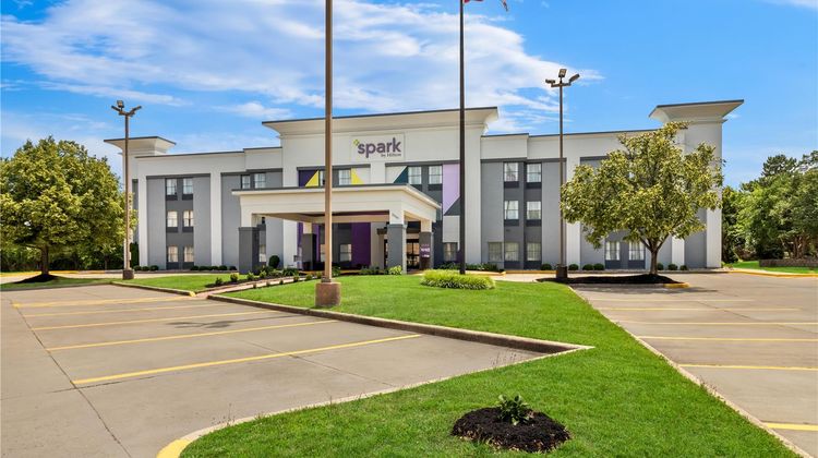 Spark by Hilton Dayton Fairborn Exterior
