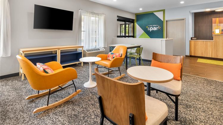 Spark by Hilton Dayton Fairborn Lobby