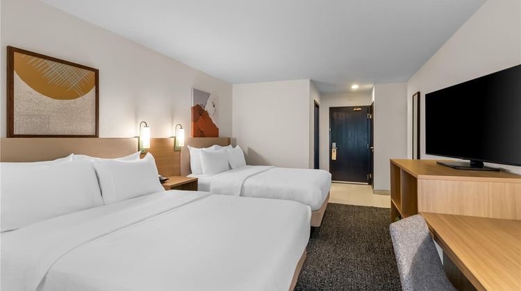 Spark by Hilton Dayton Fairborn Room