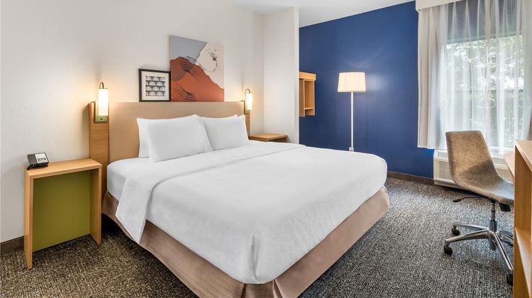 Spark by Hilton Dayton Fairborn Room