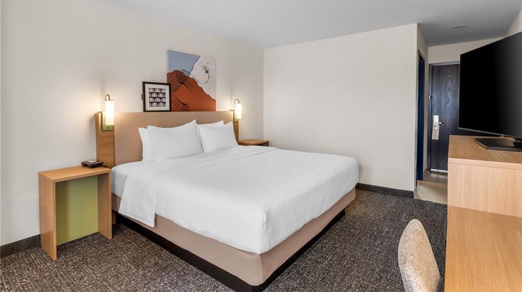 Spark by Hilton Dayton Fairborn Room