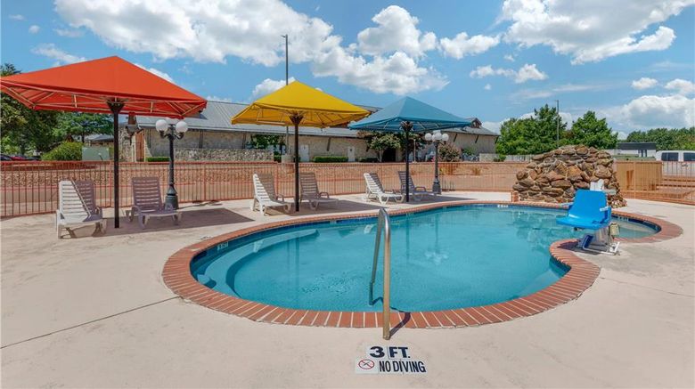 <b>Sleep Inn Cedar Hill Pool</b>. Images powered by <a href="https://iceportal.shijigroup.com/" title="IcePortal" target="_blank">IcePortal</a>.