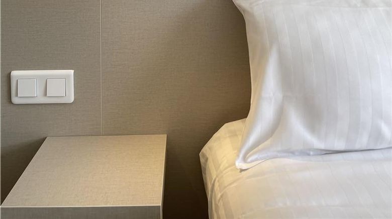 <b>Valpre Hotel Room</b>. Images powered by <a href="https://iceportal.shijigroup.com/" title="IcePortal" target="_blank">IcePortal</a>.