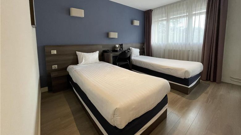 <b>Valpre Hotel Room</b>. Images powered by <a href="https://iceportal.shijigroup.com/" title="IcePortal" target="_blank">IcePortal</a>.