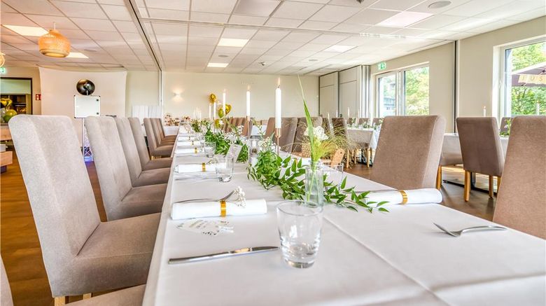 <b>Hotel Beckmann Ballroom</b>. Images powered by <a href="https://iceportal.shijigroup.com/" title="IcePortal" target="_blank">IcePortal</a>.