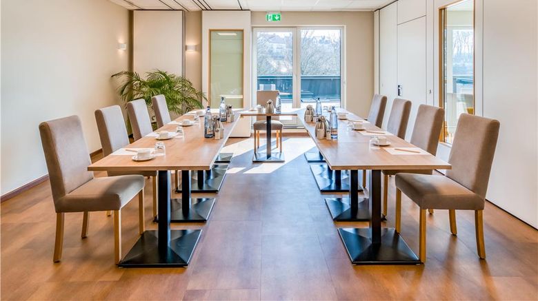 <b>Hotel Beckmann Meeting</b>. Images powered by <a href="https://iceportal.shijigroup.com/" title="IcePortal" target="_blank">IcePortal</a>.