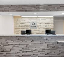 Quality Inn Beaver Lobby