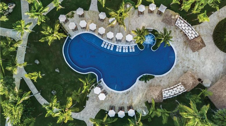 <b>Dreams La Romana Resort & Spa Pool</b>. Images powered by <a href="https://iceportal.shijigroup.com/" title="IcePortal" target="_blank">IcePortal</a>.