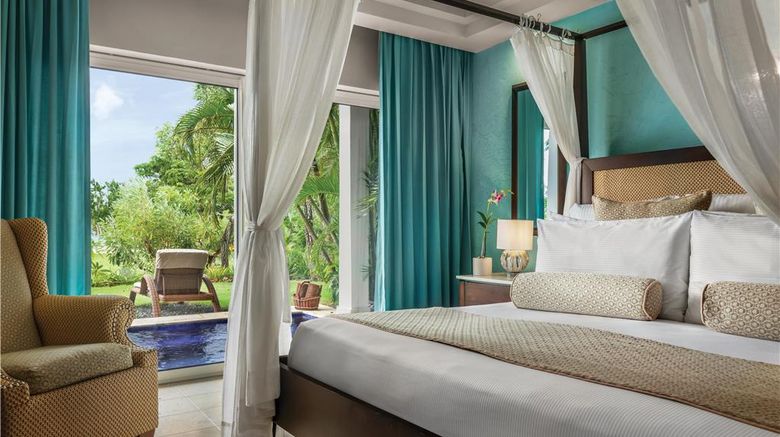 <b>Dreams La Romana Resort & Spa Suite</b>. Images powered by <a href="https://iceportal.shijigroup.com/" title="IcePortal" target="_blank">IcePortal</a>.