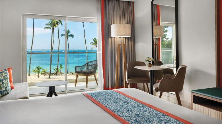 <b>Dreams La Romana Resort & Spa Room</b>. Images powered by <a href="https://iceportal.shijigroup.com/" title="IcePortal" target="_blank">IcePortal</a>.