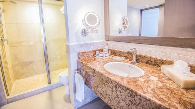 <b>Sunscape Cancun Resort & Spa Room</b>. Images powered by <a href="https://iceportal.shijigroup.com/" title="IcePortal" target="_blank">IcePortal</a>.