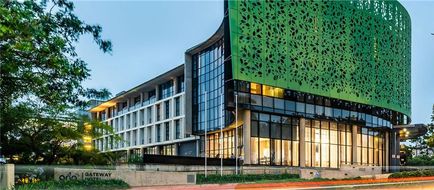 aha Gateway Hotel Exterior