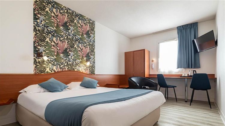Deltour Hotel Room