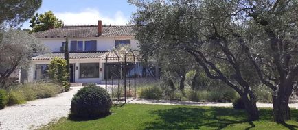 Hotel Villa Glanum Exterior