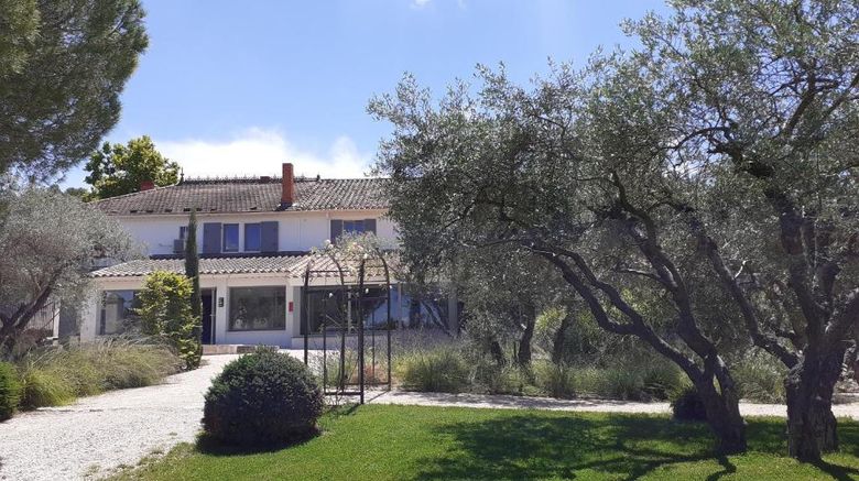 <b>Hotel Villa Glanum Exterior</b>. Images powered by <a href="https://iceportal.shijigroup.com/" title="IcePortal" target="_blank">IcePortal</a>.