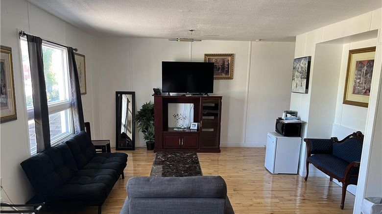 <b>Harbourview Inn, SureStay Collection Room</b>. Images powered by <a href="https://iceportal.shijigroup.com/" title="IcePortal" target="_blank">IcePortal</a>.