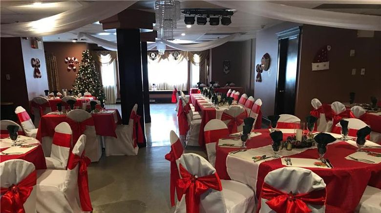<b>Harbourview Inn, SureStay Collection Ballroom</b>. Images powered by <a href="https://iceportal.shijigroup.com/" title="IcePortal" target="_blank">IcePortal</a>.