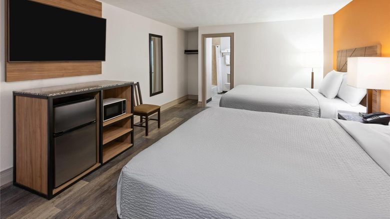 <b>Howard Johnson Malden Boston Area Room</b>. Images powered by <a href="https://iceportal.shijigroup.com/" title="IcePortal" target="_blank">IcePortal</a>.