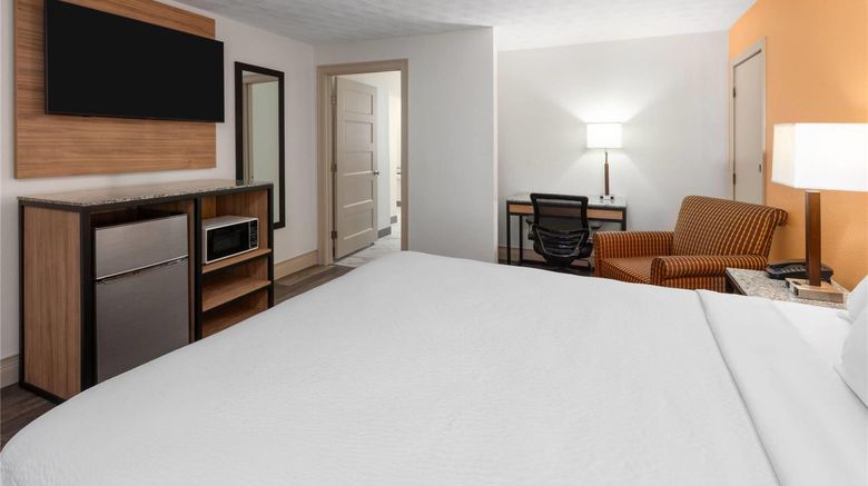 <b>Howard Johnson Malden Boston Area Room</b>. Images powered by <a href="https://iceportal.shijigroup.com/" title="IcePortal" target="_blank">IcePortal</a>.