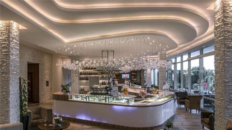 <b>Amadria Park Hotel Ivan Restaurant</b>. Images powered by <a href="https://iceportal.shijigroup.com/" title="IcePortal" target="_blank">IcePortal</a>.