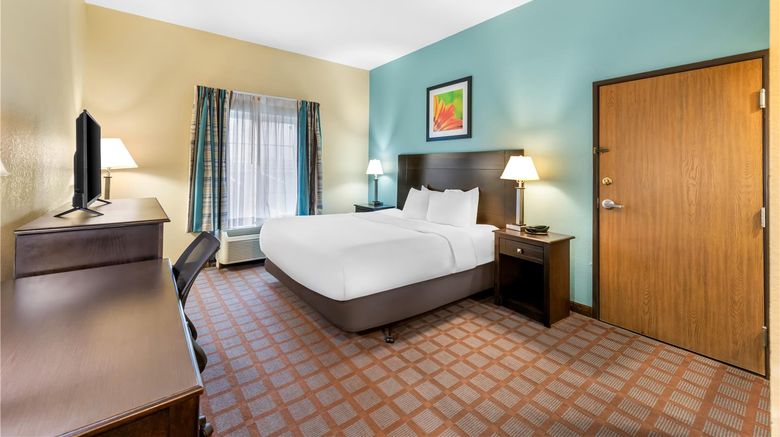 <b>Red Lion Inn & Suites Blue Springs Room</b>. Images powered by <a href="https://iceportal.shijigroup.com/" title="IcePortal" target="_blank">IcePortal</a>.