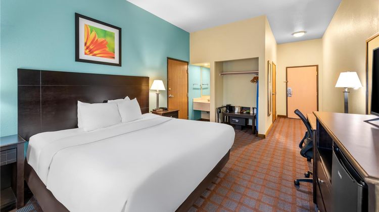 Red Lion Inn & Suites Blue Springs Room