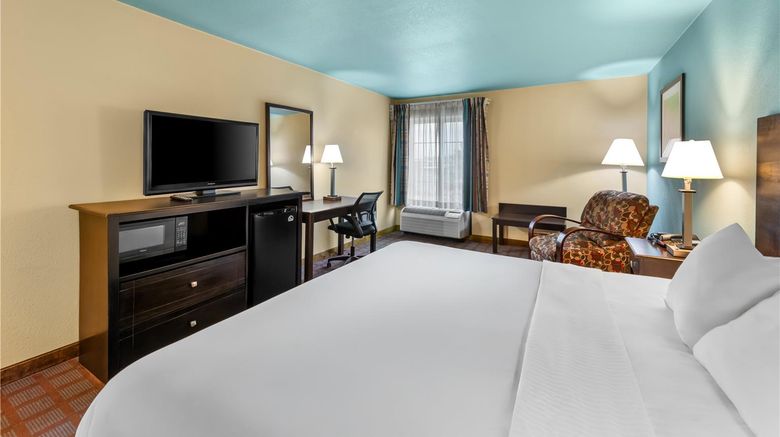 <b>StaySure Inn Blue Springs Room</b>. Images powered by <a href="https://iceportal.shijigroup.com/" title="IcePortal" target="_blank">IcePortal</a>.