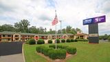 Americas Best Value Inn Pilot Mountain Exterior