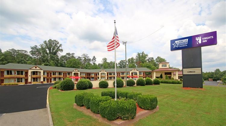 Americas Best Value Inn Pilot Mountain Exterior