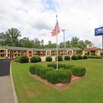 Americas Best Value Inn Pilot Mountain