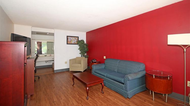 Americas Best Value Inn Pilot Mountain Other