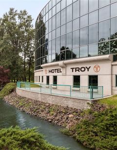 Hotel Troy Trademark Collection
