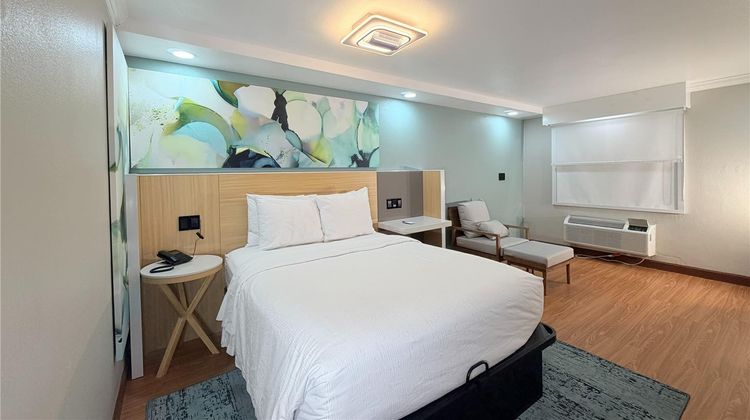 Wyndham Garden Salina Conference Center Room