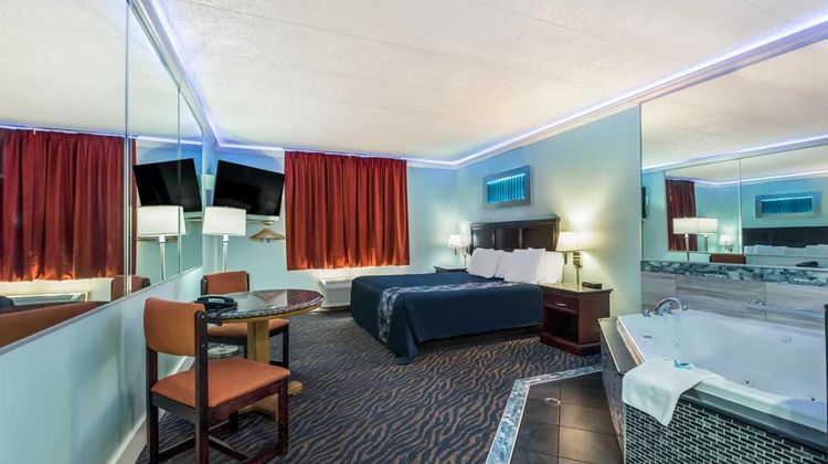 Knights Inn Philadelphia Suite