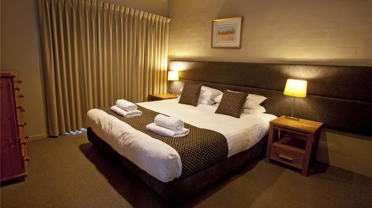 Novotel Lake Crackenback Resort & Spa Room
