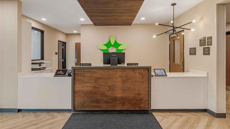 Extended Stay Jacksonville - Airport Lobby