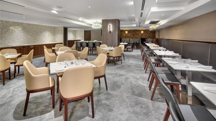 Crowne Plaza Toronto Airport Restaurant