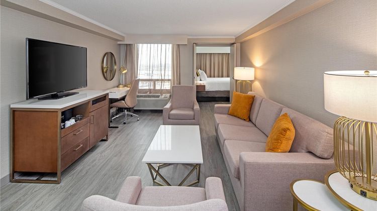 Crowne Plaza Toronto Airport Room