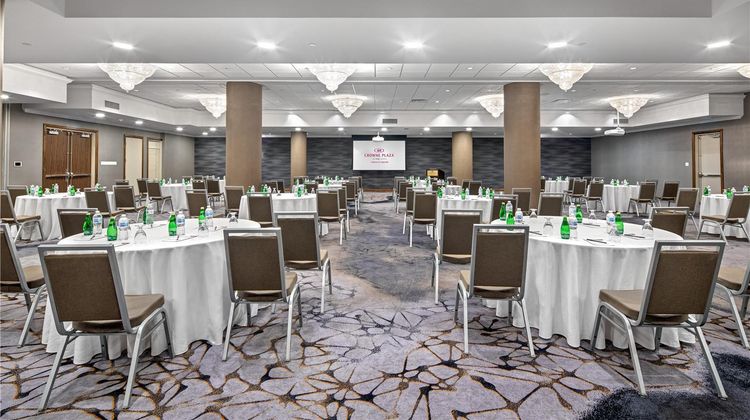 Crowne Plaza Toronto Airport Meeting