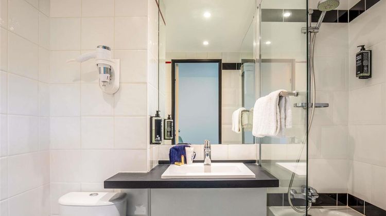 Ibis Styles Barjouville Room