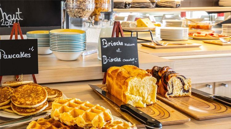Ibis Styles Barjouville Restaurant