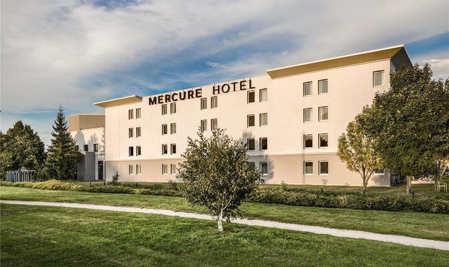 Mercure Chartres Est Exterior