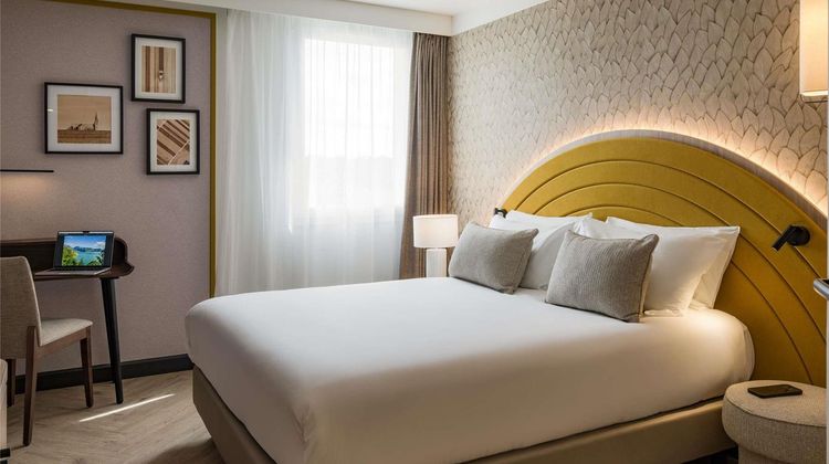 Mercure Chartres Est Room