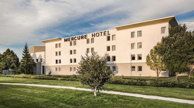 Mercure Chartres Est Exterior