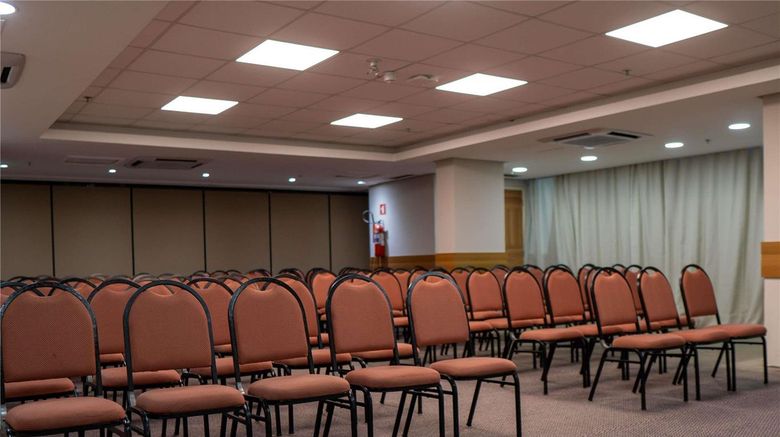 <b>Ibis Styles Macae Meeting</b>. Images powered by <a href="https://iceportal.shijigroup.com/" title="IcePortal" target="_blank">IcePortal</a>.