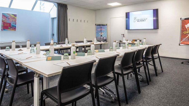 <b>Ibis Styles Colombes Paris Meeting</b>. Images powered by <a href="https://iceportal.shijigroup.com/" title="IcePortal" target="_blank">IcePortal</a>.