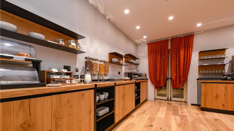 <b>Best Western Hotel Arya Restaurant</b>. Images powered by <a href="https://iceportal.shijigroup.com/" title="IcePortal" target="_blank">IcePortal</a>.