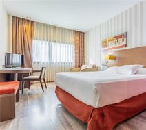 Hotel Las Artes Room